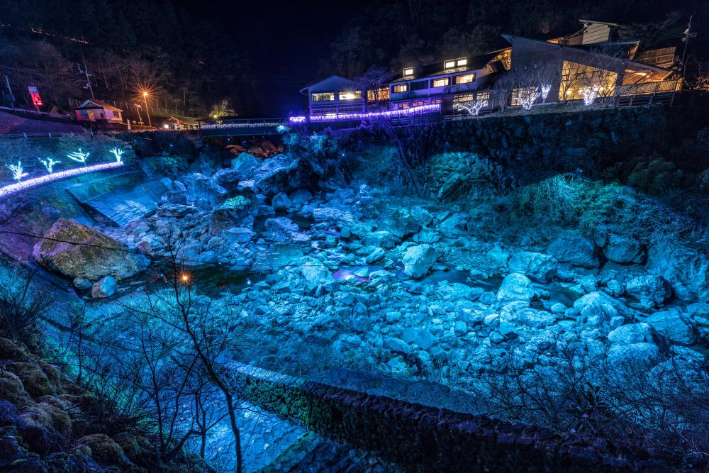 中津渓谷冬のライトアップ