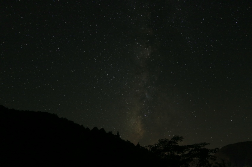  満天の星空の下、ボートにゆられながら星空観察、幻想的な仁淀川を堪能！《LoBoRAFTER(ロボラフター)》