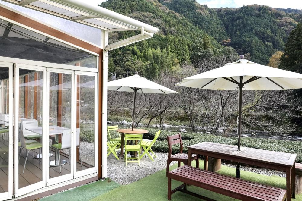  仁淀ブルーを眺めながらの絶景アフタヌーンティー体験