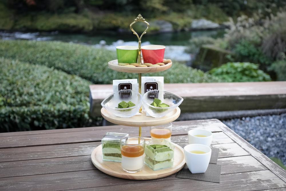 眺望仁淀藍的絕景下午茶體驗